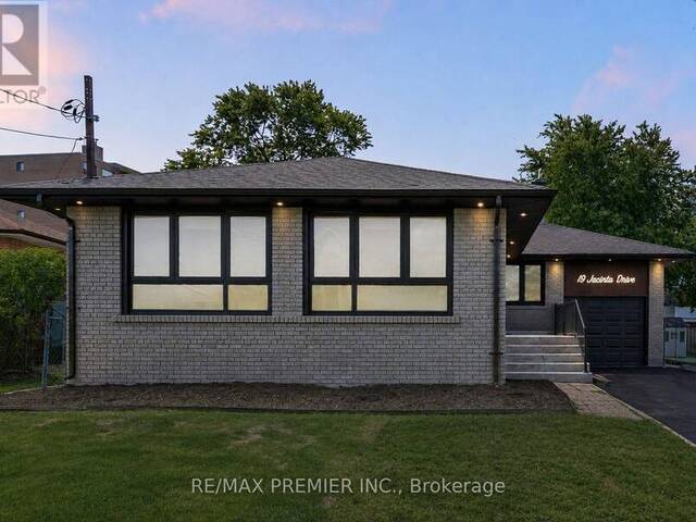 19 JACINTA DRIVE Toronto Ontario, M6L 1H6 - 6 Bedrooms Home For Sale
