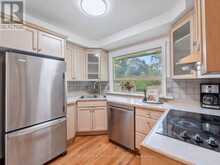 261 CAROL AVENUE | Newmarket Ontario | Slide Image Ten