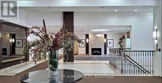 804 - 20 NORTH PARK ROAD | Vaughan Ontario | Slide Image Nine