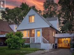 11 MIDHOLM DRIVE Toronto Ontario, M1K 3A9