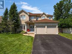 4 GOLD PARK GATE Angus Ontario, L3W 0C2
