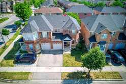 916 MCNAIR CIRCLE | Milton Ontario | Slide Image Two
