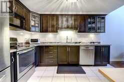 118 LYNCH CIRCLE | Guelph Ontario | Slide Image Eight