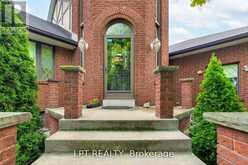 6 FENTON WAY | Brampton Ontario | Slide Image Ten