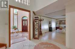 6 FENTON WAY | Brampton Ontario | Slide Image Twelve