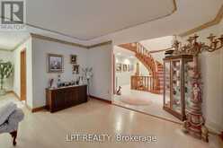 6 FENTON WAY | Brampton Ontario | Slide Image Seventeen