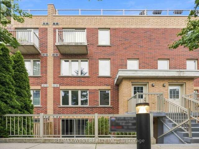 122 - 20 ELSIE LANE Toronto Ontario, M6P 3N9 - 3 Bedrooms Condo For Sale