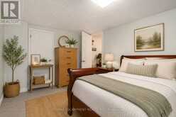 374 UPPER WENTWORTH STREET W | Hamilton Ontario | Slide Image Twelve