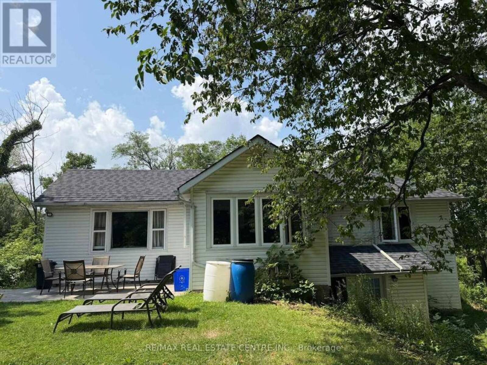 716 ARTABAN ROAD, Dundas, Ontario L9H 5E3