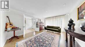 42 BLACKFOREST DRIVE | Richmond Hill Ontario | Slide Image Five