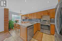 107 ROXBOROUGH LANE | Vaughan Ontario | Slide Image Thirteen