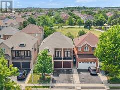 32 BRENTCLIFF DRIVE Brampton Ontario, L7A 2N1