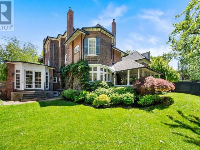 236 POPLAR PLAINS ROAD Toronto Ontario, M4V 2N7 - 6 Bedrooms Home For Sale