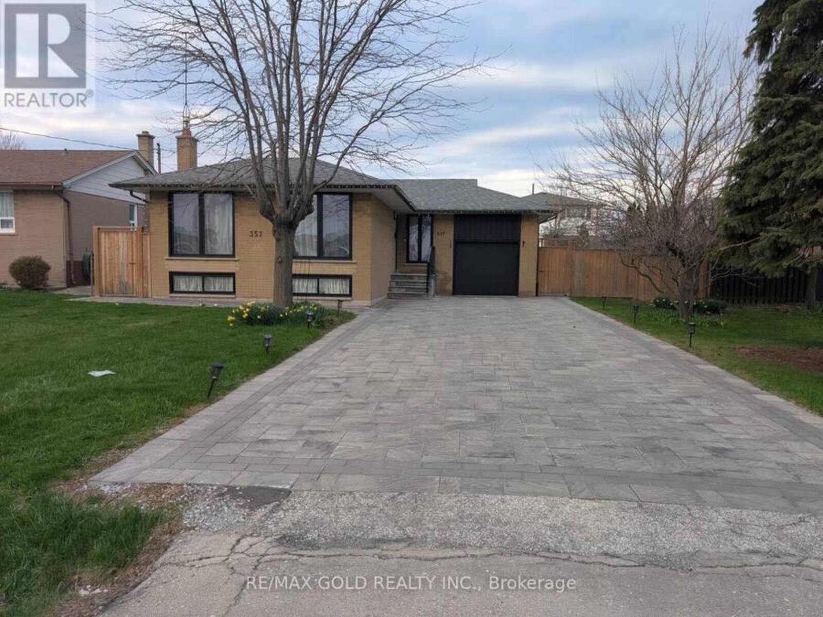 357 MORDEN ROAD, Oakville, Ontario L6K 2S9
