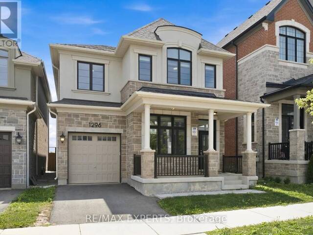 1296 AYMOND CRESCENT W Oakville Ontario, L6H 7W8 - Property For Sale