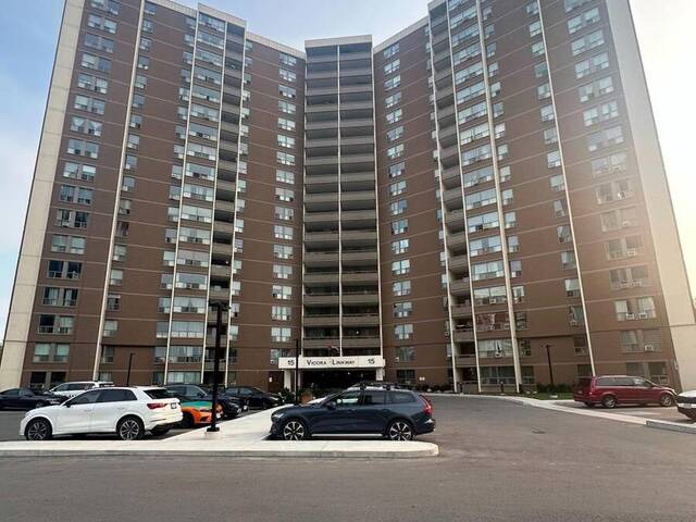 1711 - 15 VICORA LINKWAY Toronto Ontario, M3C 1A9 - 3 Bedrooms Condo For Sale