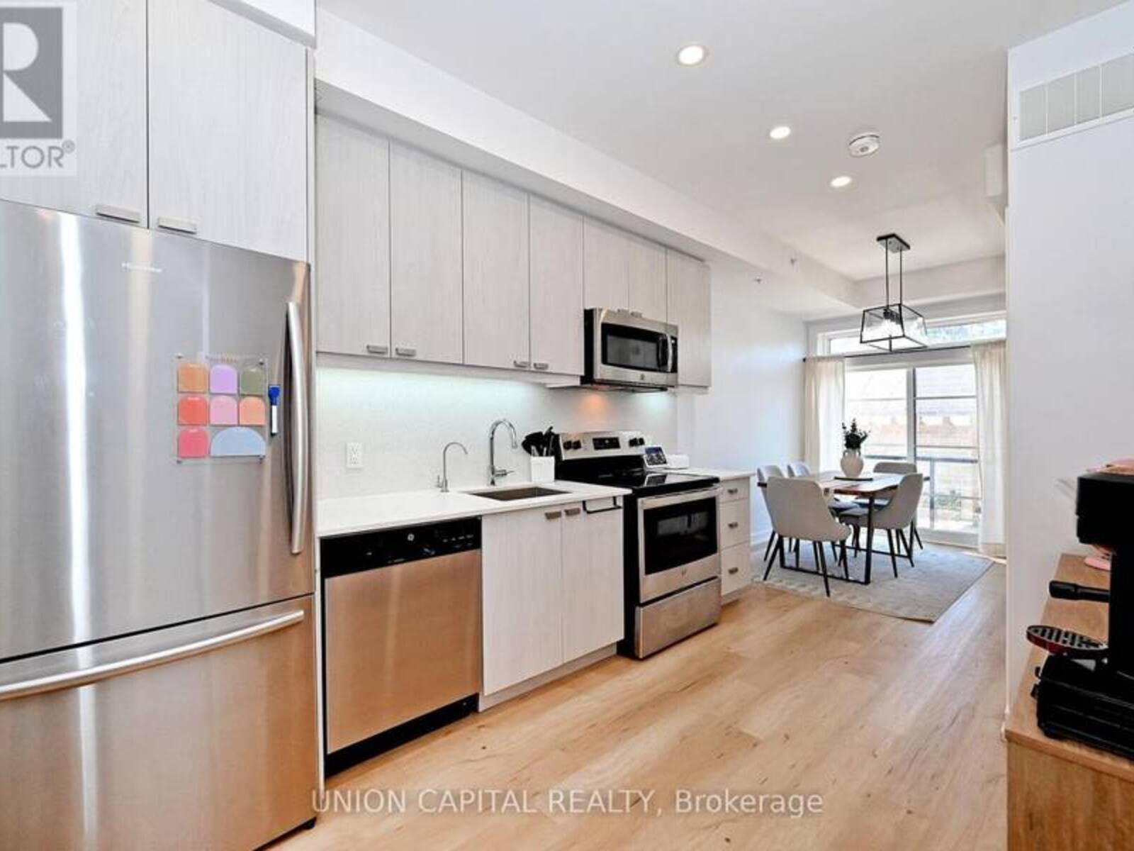 39 - 57 FINCH AVENUE W, Toronto, Ontario M2K 0K9