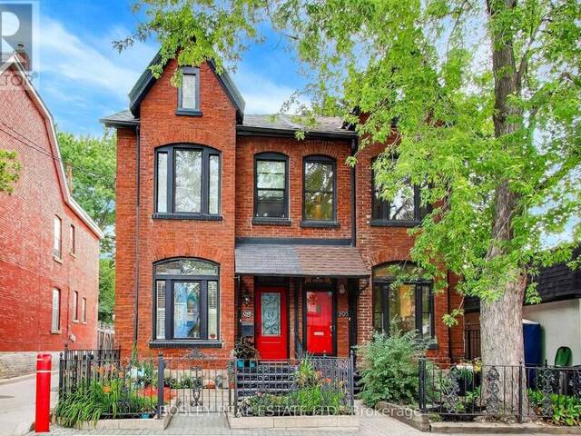 295 SEATON STREET Toronto Ontario, M5A 2T6 - 4 Bedrooms Home For Sale