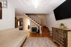 6 ELMHURST DRIVE | Toronto Ontario | Slide Image Six