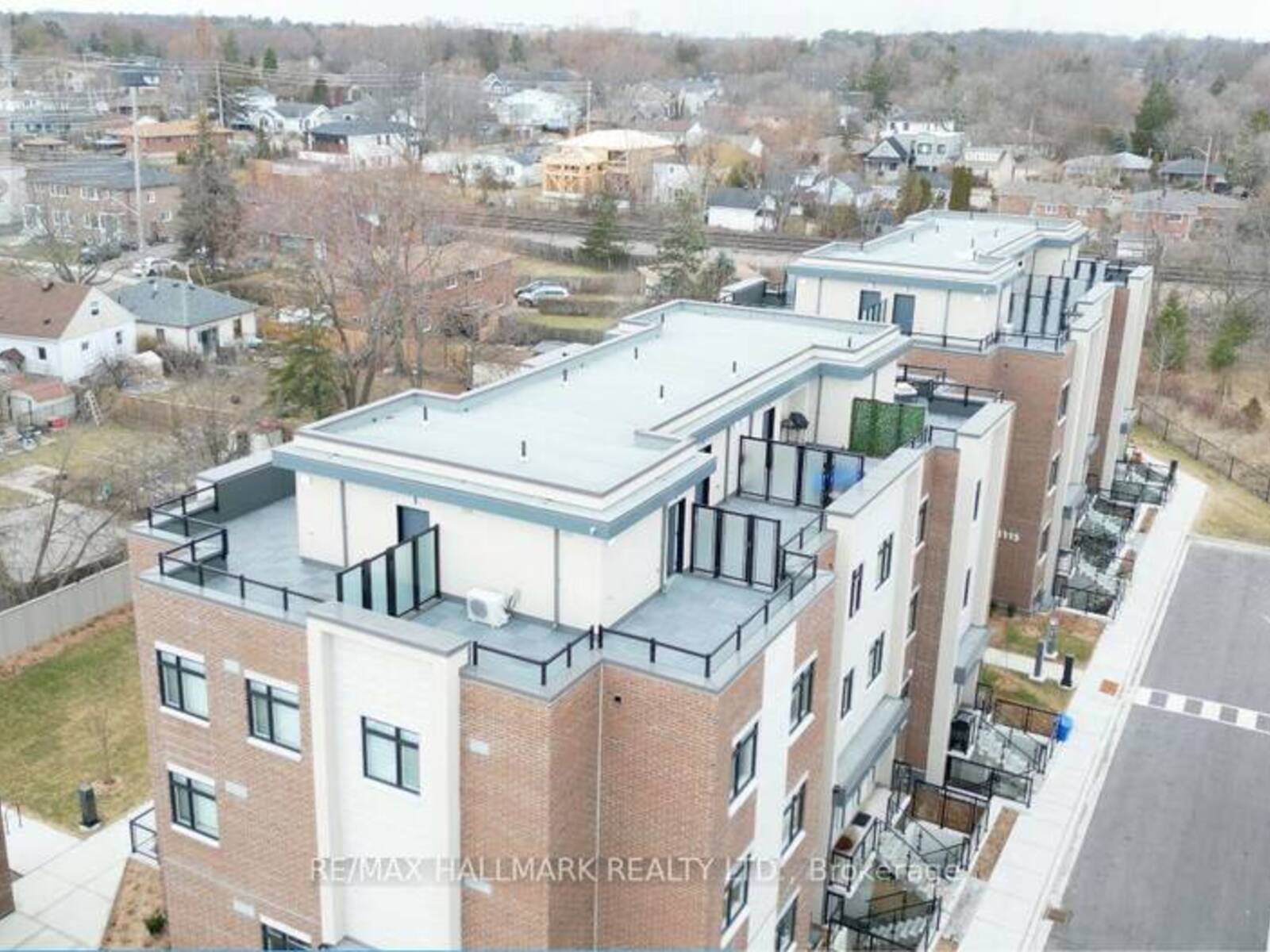 216 - 1085 DOUGLAS MCCURDY COMMON, Mississauga, Ontario L5G 4B1