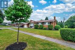 25 CLEARVIEW HEIGHTS | St. Catharines Ontario | Slide Image Four
