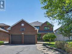 38 CRYSTAL DRIVE Richmond Hill Ontario, L4C 7Y4