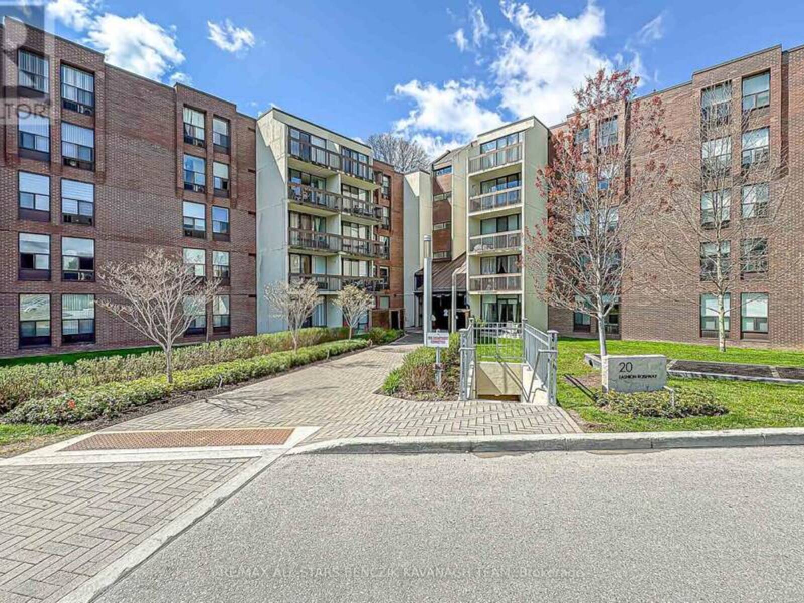 408 - 20 FASHION ROSEWAY, Toronto, Ontario M2N 6B5