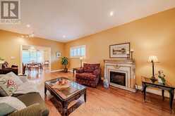 30 WILLOWGATE DRIVE | Markham Ontario | Slide Image Seven