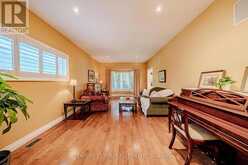 30 WILLOWGATE DRIVE | Markham Ontario | Slide Image Eight