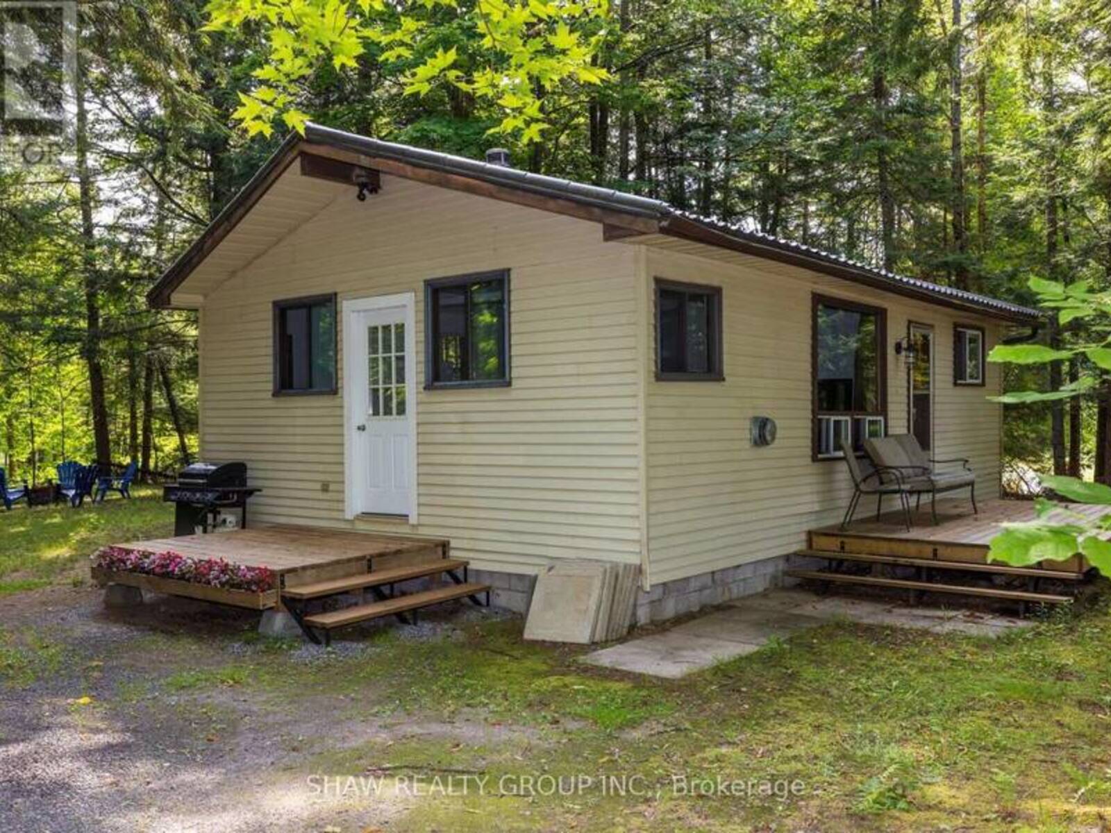 69 NORTH DRIVE, Huntsville, Ontario P1H 2J2