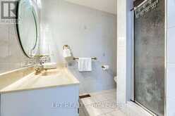 16 VOGUE COURT | Hamilton Ontario | Slide Image Eighteen