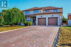 16 VOGUE COURT | Hamilton Ontario | Slide Image One