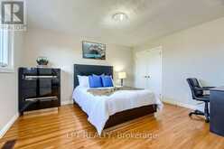16 VOGUE COURT | Hamilton Ontario | Slide Image Thirty-three