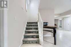 16 VOGUE COURT | Hamilton Ontario | Slide Image Thirty-six