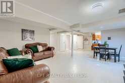 16 VOGUE COURT | Hamilton Ontario | Slide Image Thirty-eight