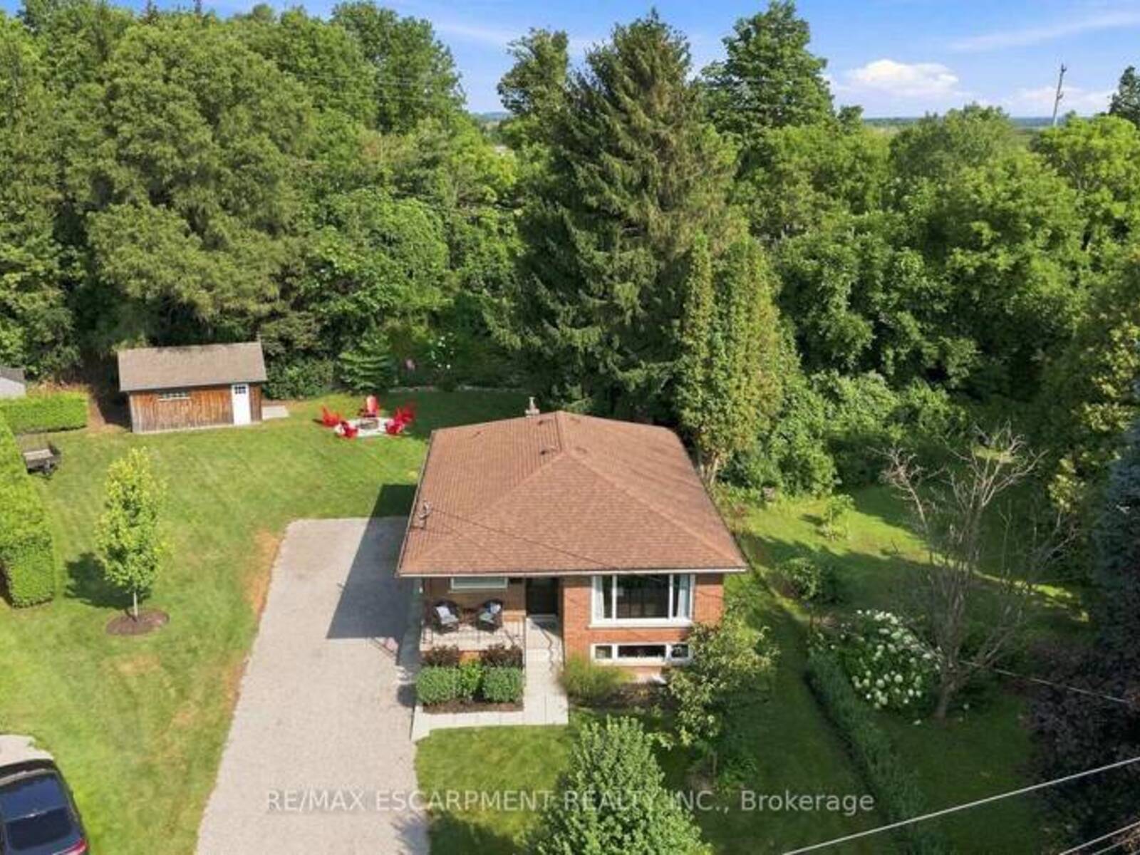 10 TAYLOR CRESCENT, Hamilton, Ontario L9H 6B3