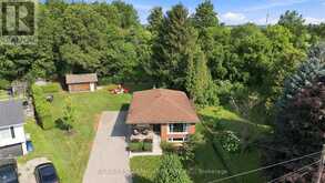 10 TAYLOR CRESCENT | Hamilton Ontario | Slide Image One