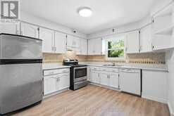 41 BARNESDALE AVENUE N | Hamilton Ontario | Slide Image Twelve