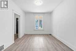 41 BARNESDALE AVENUE N | Hamilton Ontario | Slide Image Five