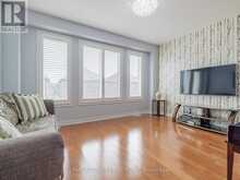 39 RIDING MOUNTAIN DRIVE | Richmond Hill Ontario | Slide Image Eleven