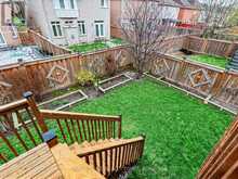 39 RIDING MOUNTAIN DRIVE | Richmond Hill Ontario | Slide Image Forty-eight