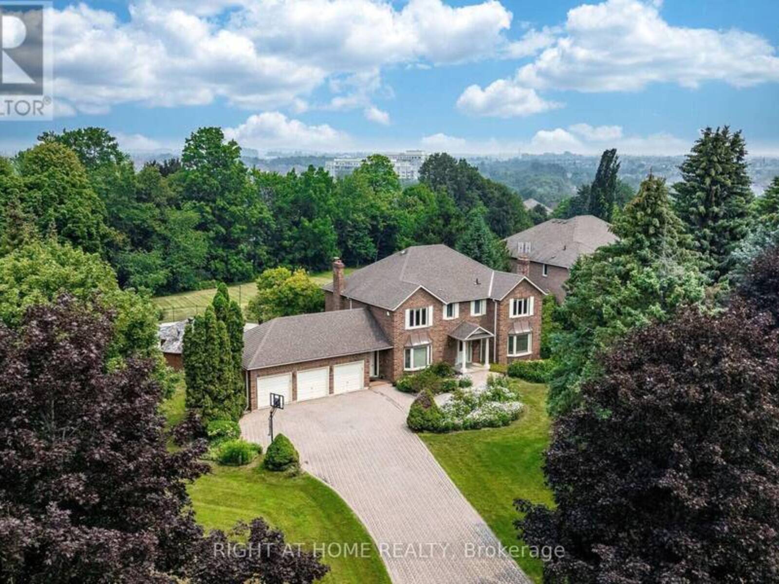 9 GLENRIDGE DRIVE, Markham, Ontario L6C 1A2