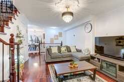 17 ROCK HAVEN LANE | Brampton Ontario | Slide Image Eight