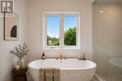 3 RICHMOND PARK DRIVE | Georgina Ontario | Slide Image Thirty-three
