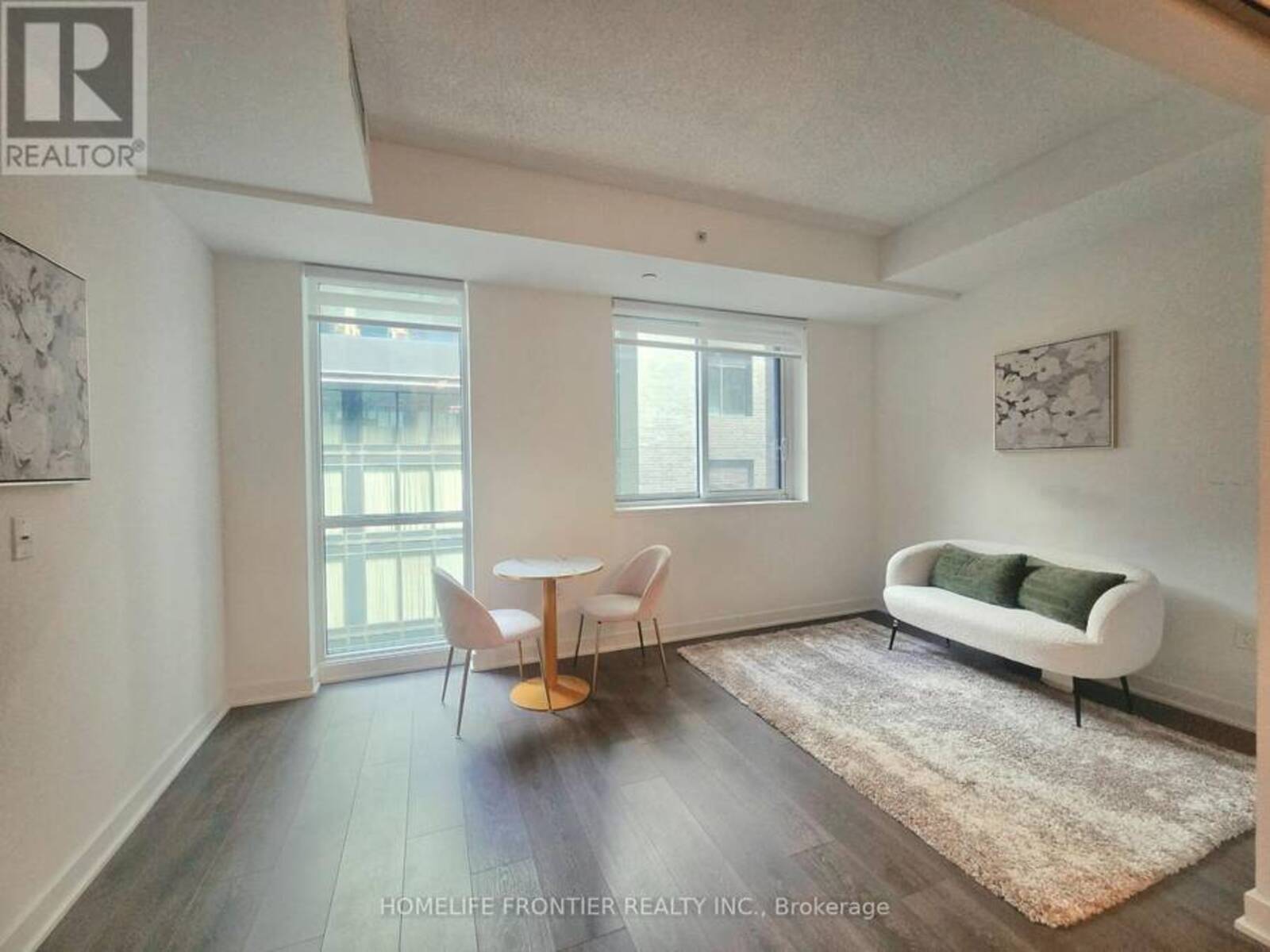 705 - 115 BLUE JAYS WAY, Toronto, Ontario M5V 0N4
