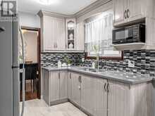 1397 CHARLES DRIVE | Burlington Ontario | Slide Image Sixteen