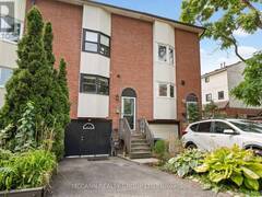 17 SYDENHAM STREET Toronto Ontario, M5A 4H4