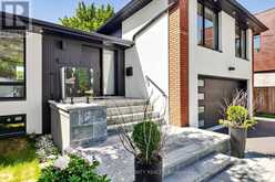 35 GERALDTON CRESCENT | Toronto Ontario | Slide Image Three