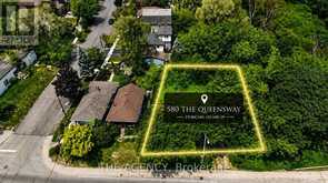 580 THE QUEENSWAY | Toronto Ontario | Slide Image Six