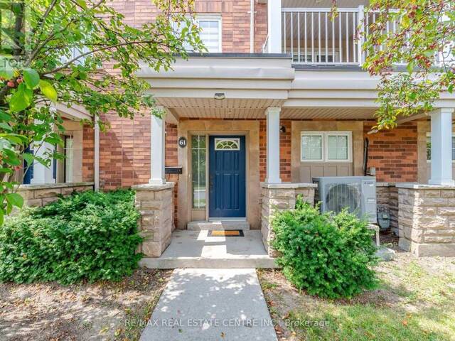 61 - 375 COOK ROAD Toronto Ontario, M3J 3T6 - 3 Bedrooms Condo For Sale